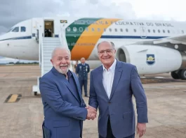 O presidente Luiz Inácio Lula da Silva (PT) retoma suas atividades políticas com sua primeira viagem internacional.