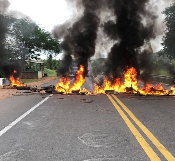 Moradores da Volta da Serra Reivindicam Medidas Após Tragédia