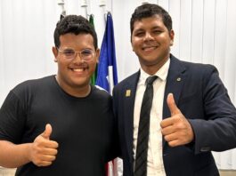 O pré-candidato Érico, representante em potencial da cidade de Itatim, esteve presente no gabinete do Deputado Diego Castro.
