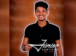 Junior Santana, natural da cidade de Itatim, está celebrando mais de dois anos de carreira com o lançamento de seu mais novo sucesso musical.